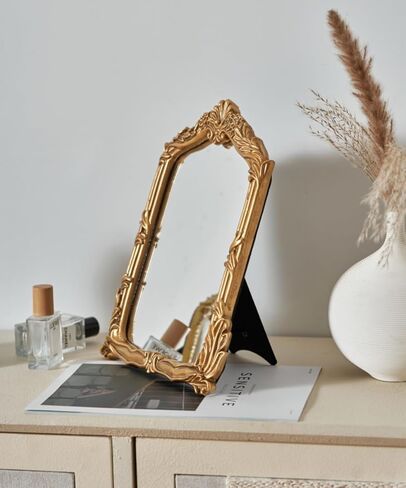 مرآة مكياج مكياج صغيرة في فورتي ، 10.2 "× 7" مرآة طاولة ذهبية عتيقة ، طراز باروكي ، مرآة إطار منحوتة لغرفة النوم ، غرفة المعيشة ، ديكور الطاولة in Kuwait