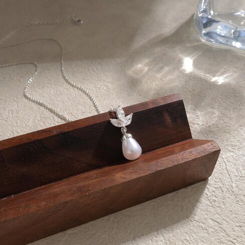 Pearl Necklaces for Women Trendy,14k Gold Plated Pearl Pendant Necklace Dainty Wedding Necklace Small Cute Gold Choker Necklace for Women Non Tarnish Gold Prom Jewelry Fashion Bridesmaids Gifts in Kuwait