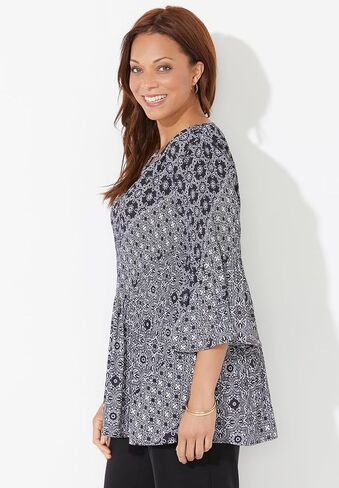 Catherines Women's Plus Size Affinity Chain Pleated Blouse in Saudi Arabia