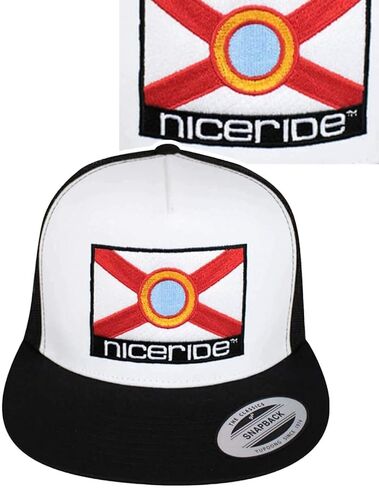 للجنسين البالغين شقة in Kuwait