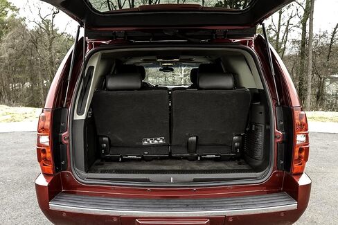 iJDMTOY One-Piece Interior Overhead Front Map/Dome Light Cover Lens Replacement, Compatible with Chevrolet Tahoe Suburban Silverado Avalance GMC Envoy Yukon Sierra Cadillac Escalade in Saudi Arabia