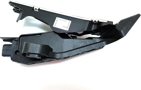 Hyundai Genuine OEM Sploy Accel Brake Pedal لـ 15 16 17 18 Genesis G80 Sport in Saudi Arabia