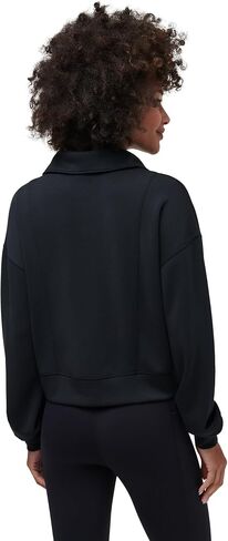 TravisMathew Women's Skyloft Soft 1/2 Zip in Saudi Arabia