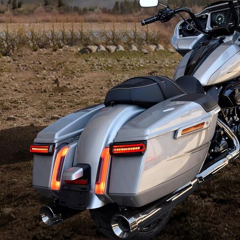 LED Saddlebag Tail Light for Cvo Road Street Glide 2023-2025 ، أمتعة جانبية تشغيل فرامل تشغيل مصباح LED LED LED ل Harley fltx fltrxstse 2024-2025 in Saudi Arabia