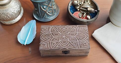 Great Birthday Gift Ideas Handmade Decorative Wooden Jewelry Box Jewelry Organizer Keepsake Box Treasure Chest Trinket Holder Watch Box Storage Box Housewarming Gifts Women in Saudi Arabia