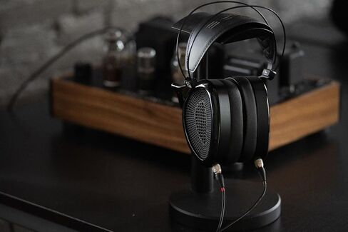 سماعات رأس Dan Clark Audio AEON 2 Noire Planar مغلقة من الخلف محمولة مع كابل 2 متر 3.5 ملم/1/4 بوصة (أسود) in Saudi Arabia