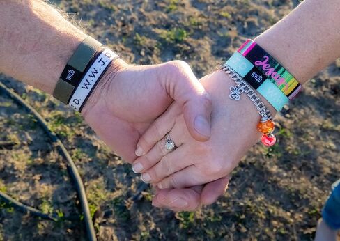 WWJD Bracelets - Elastic Bands - 1 Pack - Christian Bracelets, Inspirational Sayings in Kuwait