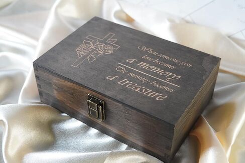 صندوق ذاكرة الحيوانات الأليفة المحفورة - صندوق تذكار خشبي للكلب أو التذكر - هدية فقدان الحيوانات الأليفة - الحجم المتوسط ​​- الانتهاء من الجوز المظلم - 8.5 × 6 × 3 في in Kuwait