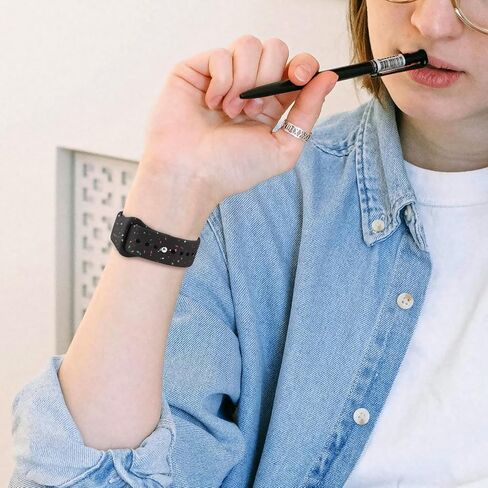 حزام رياضي لـ Fitbit Versa 2 / Fitbit Versa/Versa Lite/Versa SE Bands للنساء والرجال، حزام بديل مقاوم للماء من السيليكون الناعم متوافق مع الساعة الذكية Fitbit Versa 2 in Kuwait