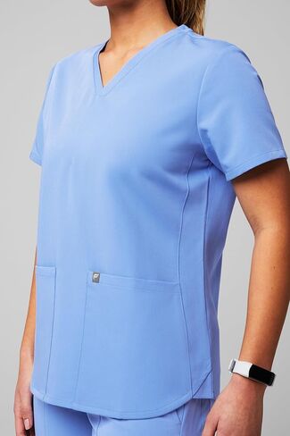 Fabletics Women's Method 2-Pocket Scrub Top - MotionTech, 4-Way Stretch, Wrinkle-Resist, Anti-Shrink in Kuwait
