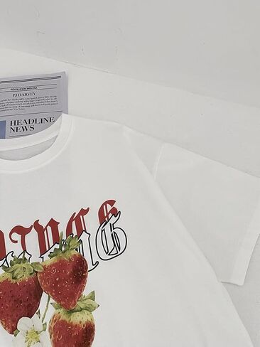 Cute Strawberry Beach Shirts Oversized Graphic Tees Women Short Sleeve Y2k Summer Tops 2000s Aesthetic Preppy Clothes in Saudi Arabia