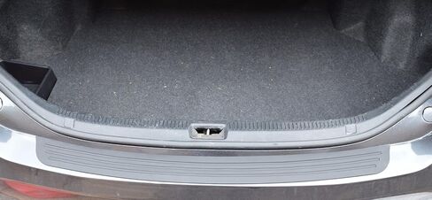 Custom Rubber Rear Bumper Protector Guard for 2015 2016 2017 2018 2019 Lincoln MKC in Saudi Arabia
