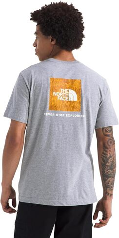 The North Face Men Men Evolution Evolution Ink Box nse nse sleeve tee | قميص القطن المنتظم مع رسم شعار in Saudi Arabia
