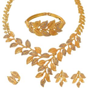 مجموعة مجوهرات قلادة ذهبية مجموعة سوار ذهبي الدائرية إكسسوارات المجوهرات الزفاف مجموعة للنساء الزفاف in Kuwait
