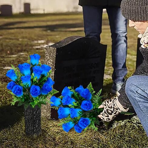زهور المقبرة الاصطناعية ، زهور نصب تذكاري القبور ، مجموعة من 2 باقة الورود الاصطناعية مع مزهرية لزخارف مقابر المقابر (الأزرق) in Kuwait