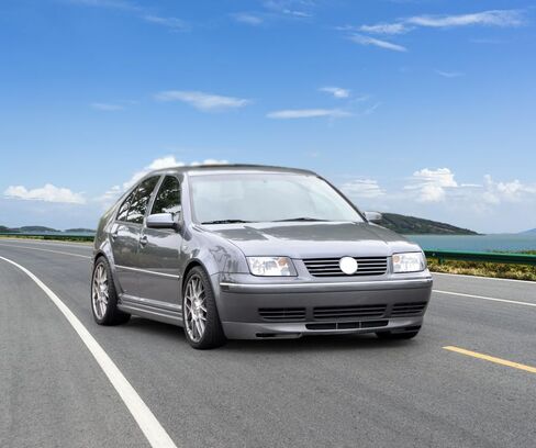 Front Bumper Lip Compatible with 1999-2005 Volkswagen Jetta, GLI Style Black PU Front Lip Finisher Under Chin Spoiler Add On by IKON MOTORSPORTS, 2000 2001 2002 2003 2004 in Saudi Arabia