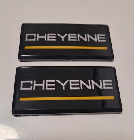 2x 88-98 Cheyenne Roof Bawar Cab Emblem 3D Badge Padge Side Side Screens Replick for Cheyenne (Red Black) in Kuwait
