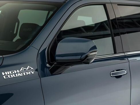 2Pack OEM High Country Emblems 3D Letters Side Badge متوافقة مع Silverado Tahoe Suburban 2019-2025 High Country 85101611 Glossy Black in Kuwait