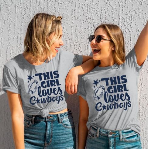 قميص كرة قدم عتيقة يوم لعبة Tshirt Sunday Funday Shirt هذه الفتاة تحب رعاة البقر طباعة أعلى قمصان كرة قدم عارضة in Kuwait