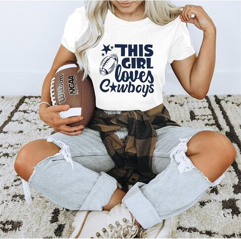 قميص كرة قدم عتيقة يوم لعبة Tshirt Sunday Funday Shirt هذه الفتاة تحب رعاة البقر طباعة أعلى قمصان كرة قدم عارضة in Kuwait