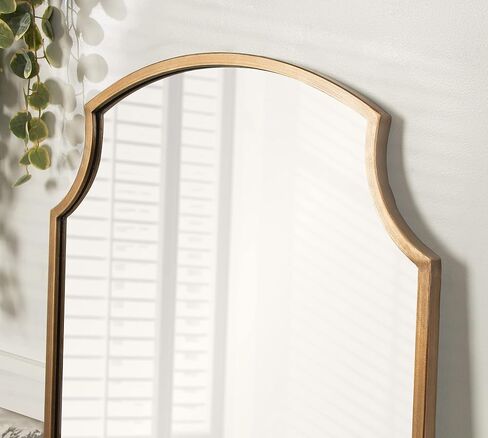 مرآة Kate and Laurel Carlow الحديثة ذات الصدفي، مقاس 20 × 30، فضية، مرآة حائط مزخرفة براقة ومعاصرة مع زوايا صدفية وحواف مستديرة in Saudi Arabia