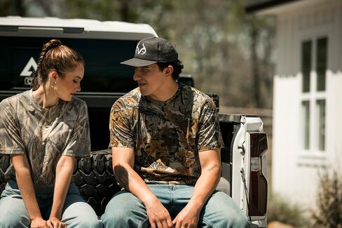 Realtree Camo Rope Hat - حافة مسطحة قابلة للتعديل ، قبعة خارجية خفيفة الوزن للصيد وصيد الأسماك وركوب القوارب in Saudi Arabia