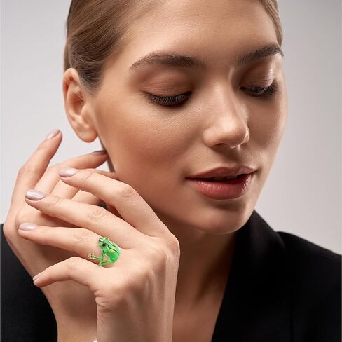 HJZHI 4PCS Tree Frog Rings Set, Adjustable Tree Frog Jewelry Funny Green Frogs Ring Open Frogs Shaped Finger Ring Ear Clip Funny Animal Rings for Women Vintage Punk Style Gift in Kuwait