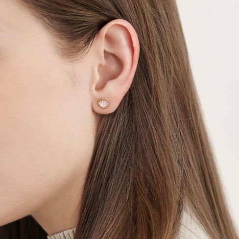 CHOW SANG SANG 999 24K Solid Gold Shell with Mother of Pearl Asymmetric Stud Earring for Women 93526E in Saudi Arabia