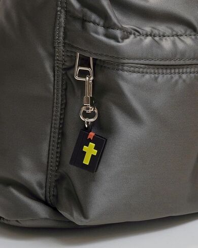 Mini Bible Keychain - اضغط مع الهاتف الذكي للآيات اليومية ، وصول الكتاب المقدس ، ولوحة الصلاة والمزيد in Saudi Arabia