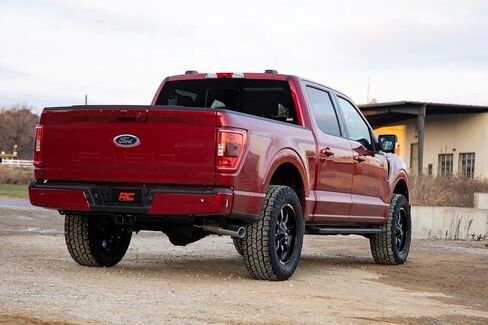 Rough Country 2 "Lift Kit W/N3 Struts & Shocks for 21-25 Ford F-150 4WD-57131 in Saudi Arabia