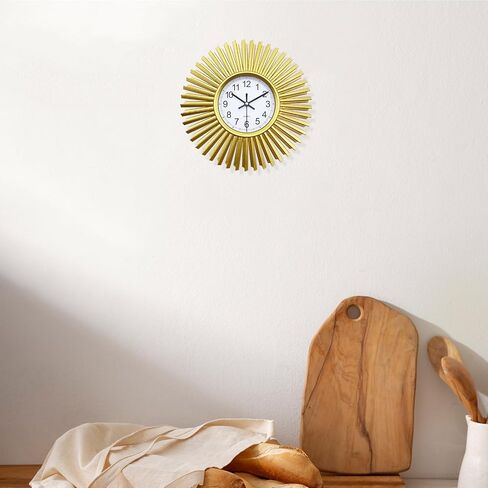 ساعة حائط صغيرة ، ساعة حائط ذهبية بحجم 10 بوصات ، بطارية زخرفية خمر في منتصف القرن in Kuwait