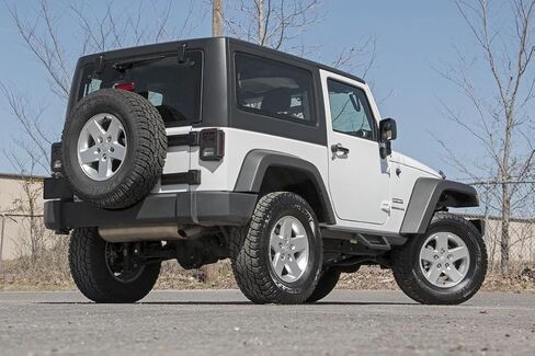 Rough Country 3.25" Lift Kit for 2007-2018 Jeep Wrangler JK | 2-Door - PERF693 in Saudi Arabia