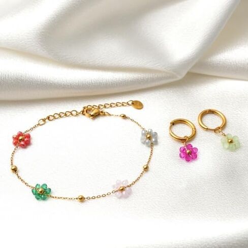 Daisy Pearl Necklace Bracelet Earring three piece set, Dainty Pearl Choker Jewelry for Women as Flower Necklace set Gift, 14K Gold Plated Stainless Steel Gold Necklace set as Birthday Gifts for Her Daisy Costume Gift in Saudi Arabia
