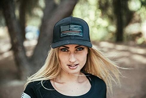 الولايات المتحدة الأمريكية العلم Flexfit Cap | مصنوعة من تصميم المواد الوطنية | جميع المناسبات الداخلية والخارجية in Saudi Arabia