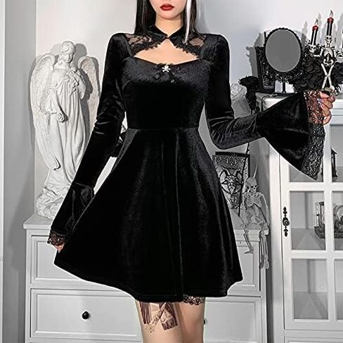 TSMNZMU Goth Velvet Dress for Women Vintage Long Flare Sleeve Dresses Punk Grunge Witchy Dress Harajuku Emo Lolita Dress in Kuwait