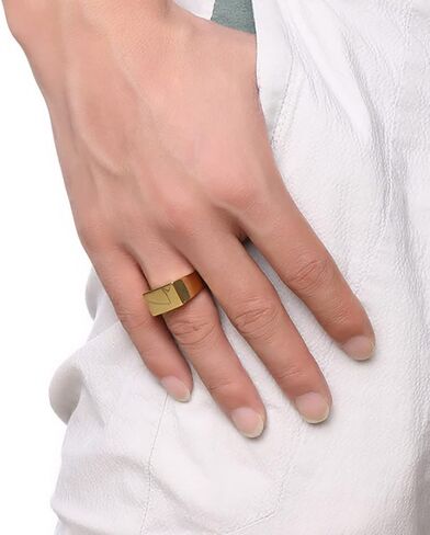 VQYSKO Signet Rings for Men Women,Solid Polished Stainless Steel Biker Ring for Men,Ideal Gift for Dad & Boyfriend,Silver Gold Black Color for Choice, size 4-15 in Saudi Arabia