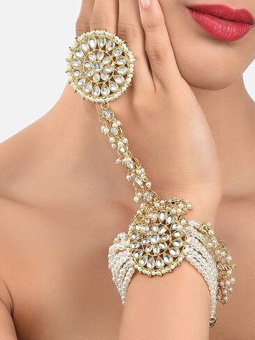Iwels 18k Gold Plated Indian Wedding Bollywood Choilish with Kundan & Pearl القابلة للتعديل Haath Phool/Panja للنساء (PIJ029W) in Saudi Arabia
