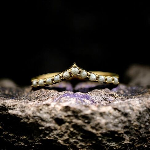 Gold V Shape Pearl Conging Ring for Women - Dainty Chevron Band ، خاتم الزفاف الأنيق البسيط ، خاتم الوعد ، هدية وصيفات الشرف ، مجوهرات طراز عتيقة in Saudi Arabia