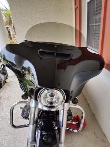 8" Light Tint Windshield Compatible with Harley Davidson Street Glide/Electra Glide/Ultra Classic/Tri-Glide 2014-2023 Models in Saudi Arabia