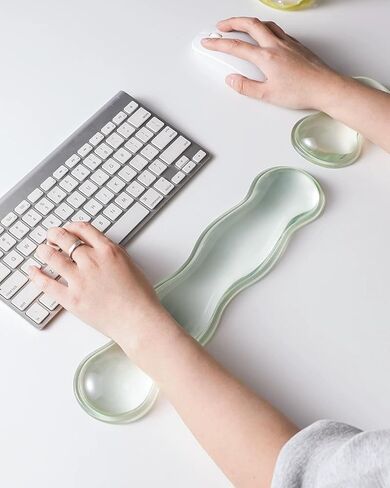 Mouse Pad with Wrist Rest, Soft Cloud Gel Keyboard Mouse Pad Set with Hand Wrist Support, Cute Non Slip Office Desk Accessories for Comfort/Pain Relief/PC Gaming/Computer/Laptop, Clear in Saudi Arabia