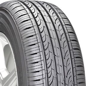 Kumho Solus KH25 All-Season Tire - P215/55R17 93V in Saudi Arabia