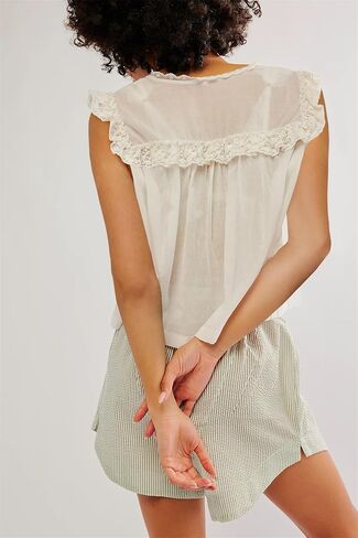 Women Lace Trim Vest Tank Top Sleeveless Button Down Cardigan Crop Tops Cute Summer Cami Shirt Y2k Going Out Tops in Kuwait