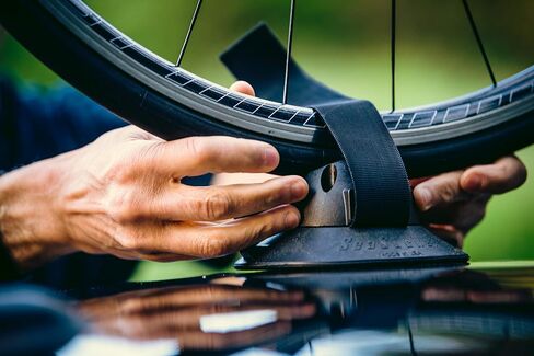 Seasucker Talon Single Bike Rack للسيارات - الولايات المتحدة الأمريكية مصنوعة على رفوف - سيارات الدفع الرباعي ، سيدان ، هاتشباك ، RV ، BMW ، هوندا ، تسلا ، مازدا وكل سيارة أخرى - لا يوجد حبل ، آمن بنسبة 100 ٪ ، أضرار الصفر ، حاملة سفر صديقة للسفر in Kuwait