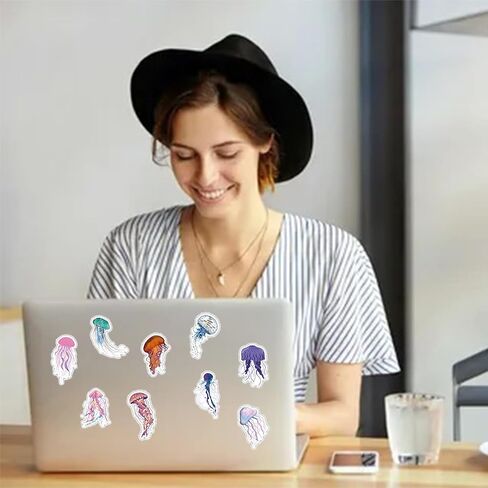 50 قطعة من ملصقات قنديل البحر الكرتونية الجمالية لقنديل البحر ملصقات الفينيل المقاومة للماء ملصقات المحيط لزجاجات المياه وأجهزة الكمبيوتر المحمولة والهواتف المحمولة وسجلات القصاصات وهدايا للأطفال والمراهقين والكبار ومستلزمات الحفلات in Kuwait