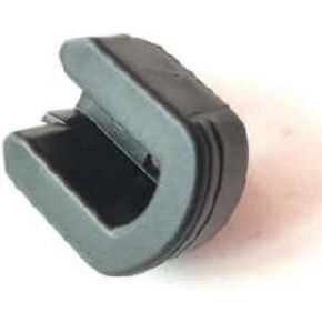 1PCS Tailgate hinge liner 17-23 models OEM 66143-04021 84331136 in Kuwait