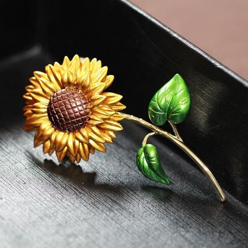 Sunflower Brooch Pins for Women Elegant Rhinestones Pin Ladies Cute Sunflower Daisy Crystal Brooches Clothing Accessory in Saudi Arabia