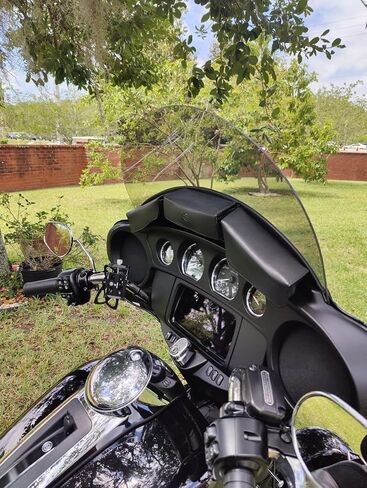 12" Light Tint Windshield Compatible with Harley Davidson Street Glide/Electra Glide/Ultra Classic/Tri-Glide 1996-2013 Models in Saudi Arabia