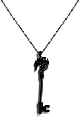 Black Key Necklace Vintage Gothic Key Pendant Necklace Dainty Key Choker Necklace for Women Men Gothic Jewelry Gift in Kuwait