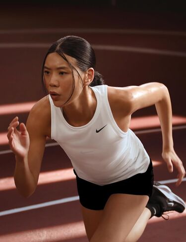 Nike Women's Dri-Fit Legend Training Tank in Kuwait