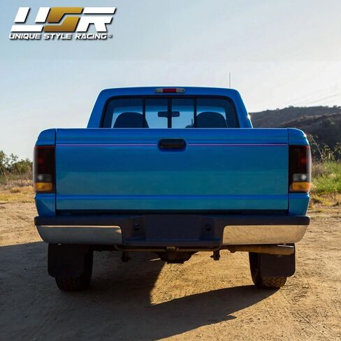 USR 93-97 Ranger Pick-up Tail Light Set-زوج مصابيح الذيل المدخن (يسار + يمين) متوافق مع عام 1993-1997 Ford Ranger Pickup Truck جميع الطرز والقطرات الثانية (عدسة دخان حمراء ، قابس حقيقي ومشغل) in Saudi Arabia